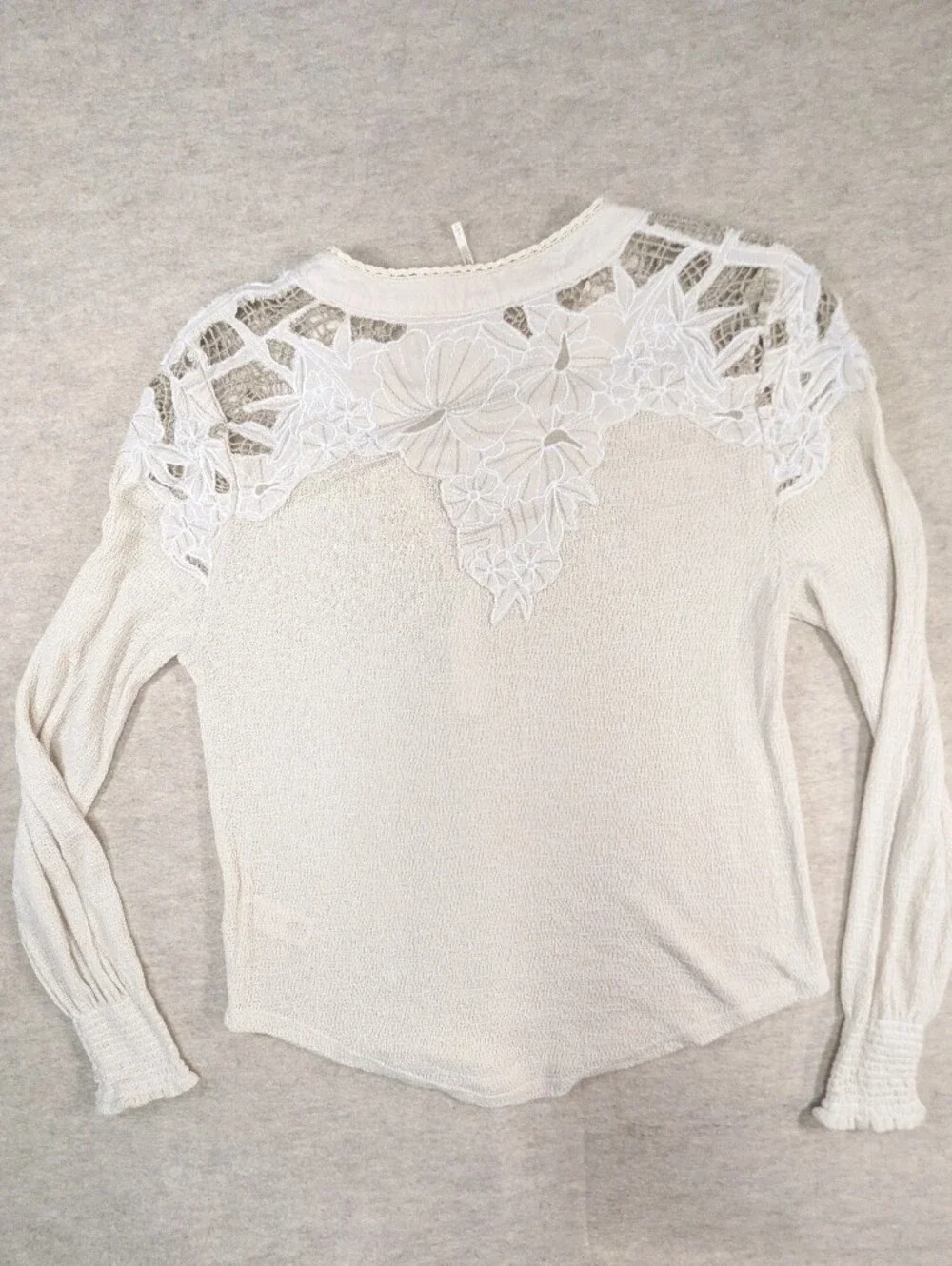 Free People Ivory Lace Floral Long Sleeve Feminine Whimsy Boho Fairy Henley Sz L